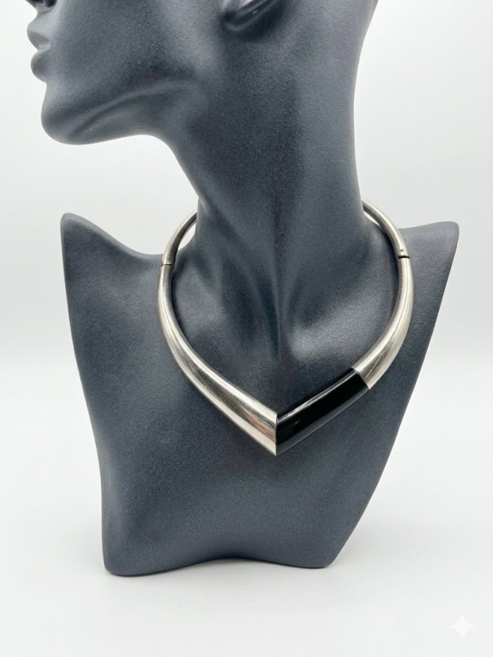 Givenchy 1976 Choker Necklace Paris Runway Glam Vintage